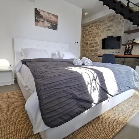 Διαμέρισμα Fjaka Boutique