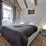 Fjaka Boutique Split